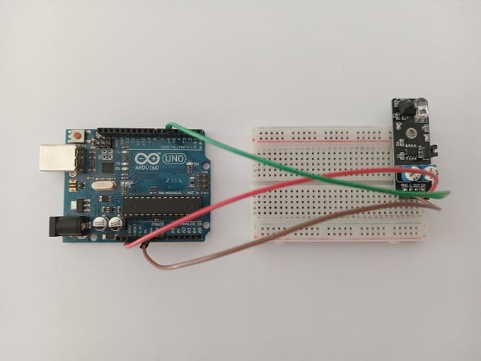 Mounting Arduino UNO with the KY-032 infrared sensor