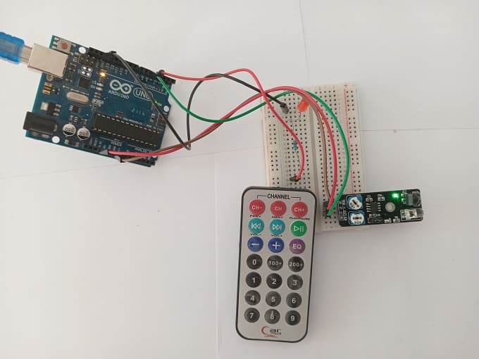 Mounting the Arduino UNO board with the KY-032 infrared sensor and LED