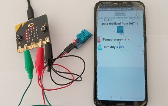 Mounting the Micro:bit board with the DHT11 sensor