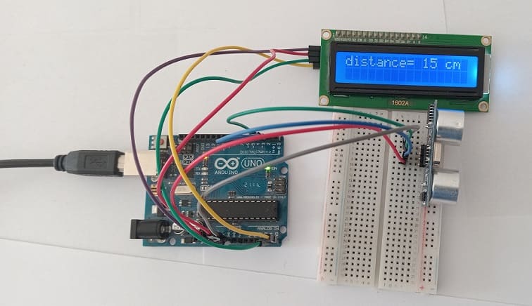 مخطط الأسلاك للوحة الأردوينو مع مستشعر HC-SR04 وشاشة I2C LCD