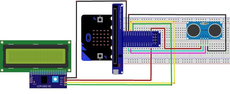 مخطط الأسلاك للوحة المايكروبيت مع مستشعر HC-SR04 وشاشة I2C LCD